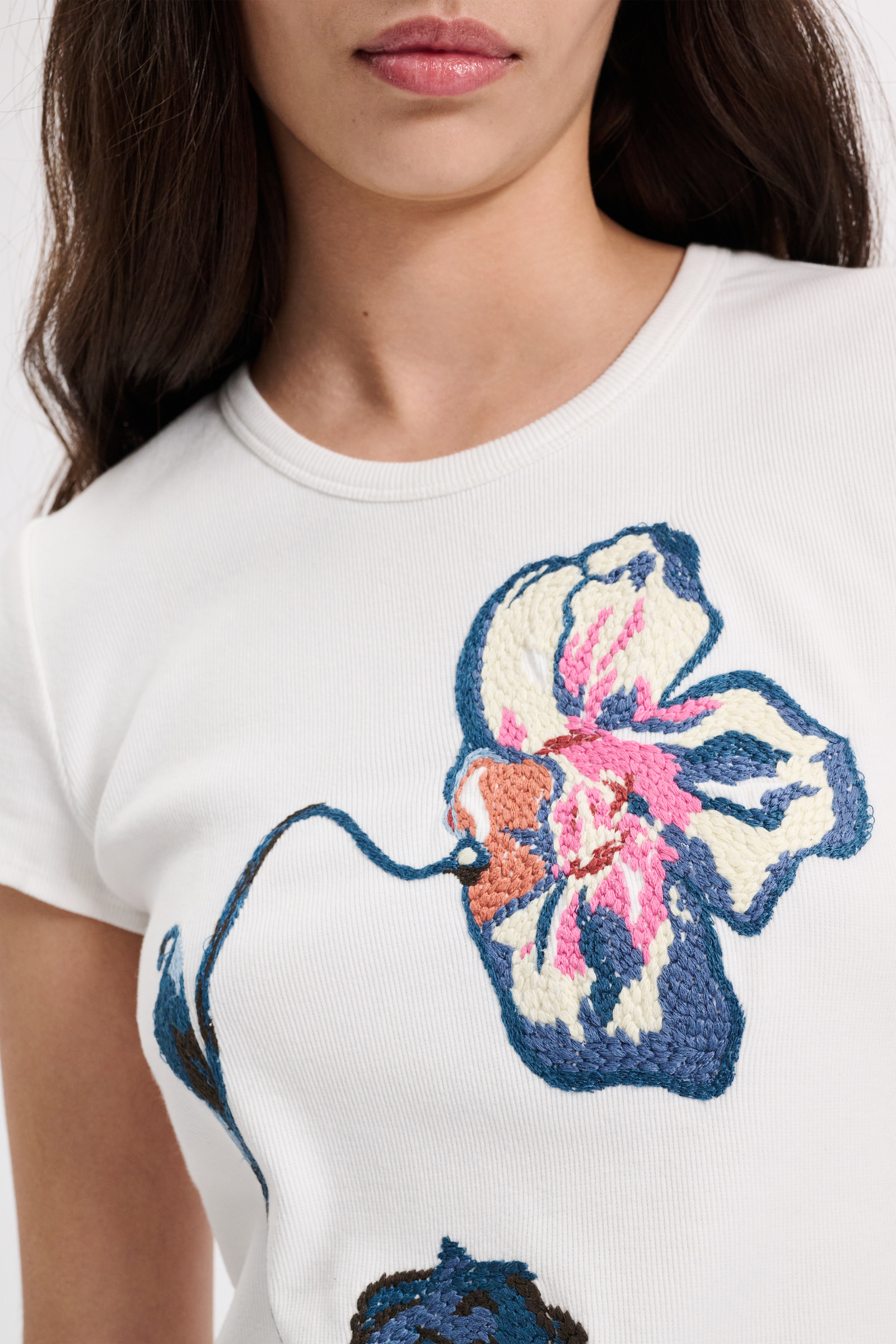 Dorothee Schumacher Fine rib stretch cotton T-shirt with floral embroidery pure white