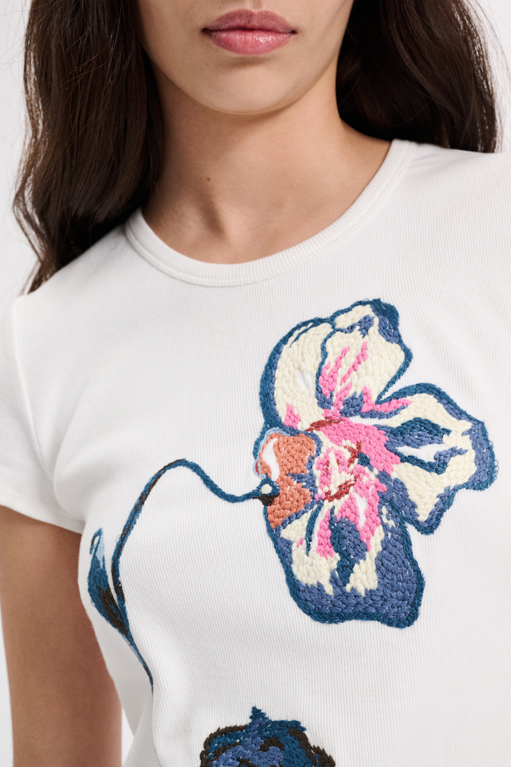 Dorothee Schumacher Fine rib stretch cotton T-shirt with floral embroidery pure white