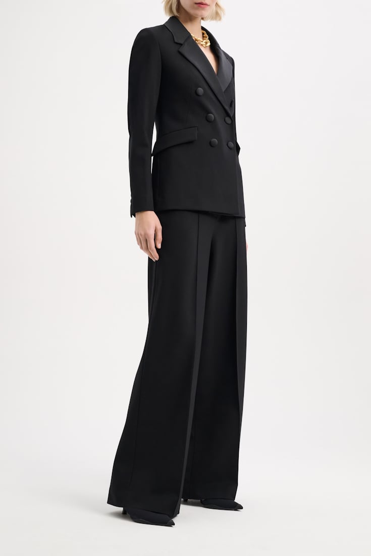 Dorothee Schumacher Double-breasted blazer in Punto Milano with satin detailing pure black