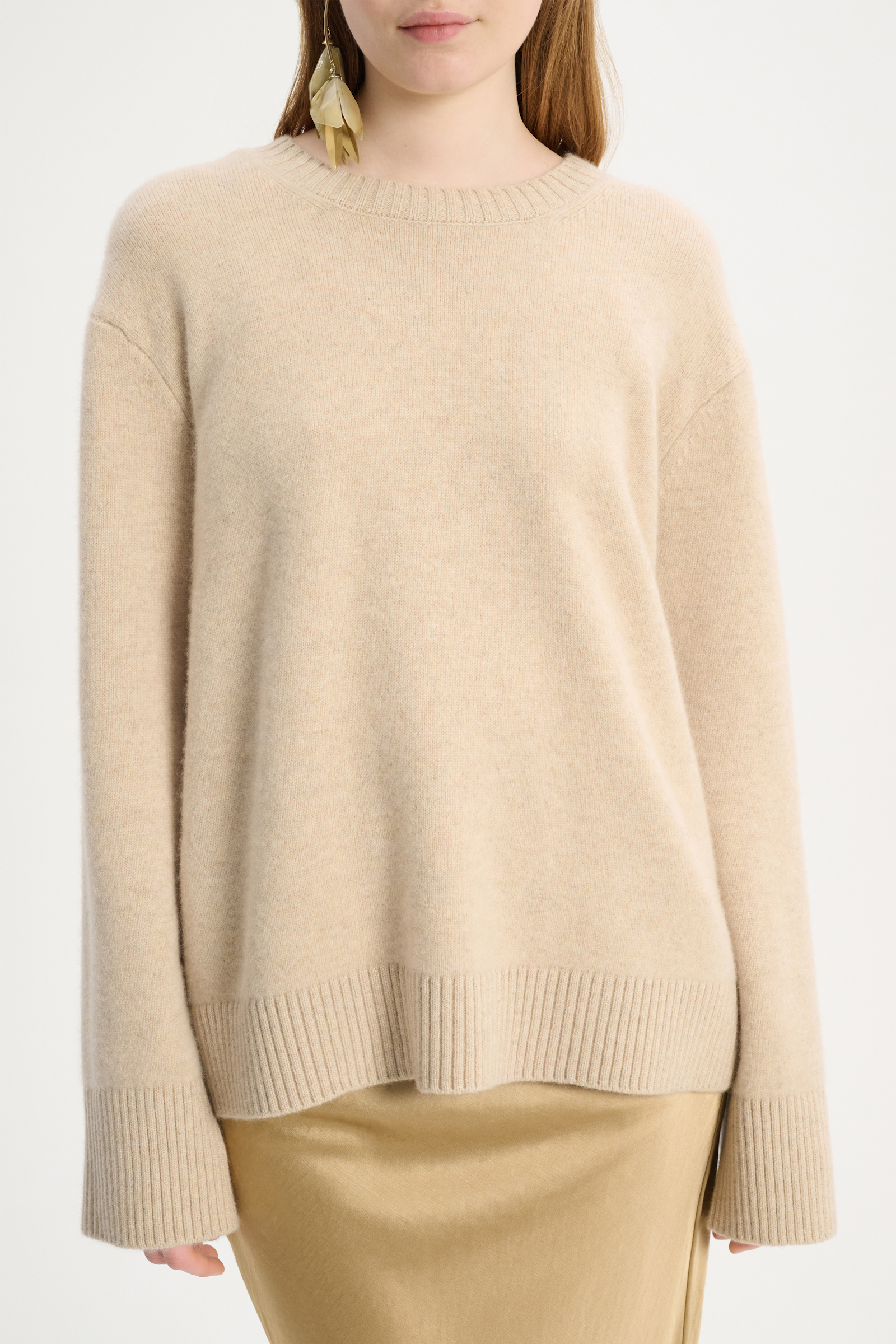 Dorothee Schumacher Soft round neck sweater in stretch cashmere brown