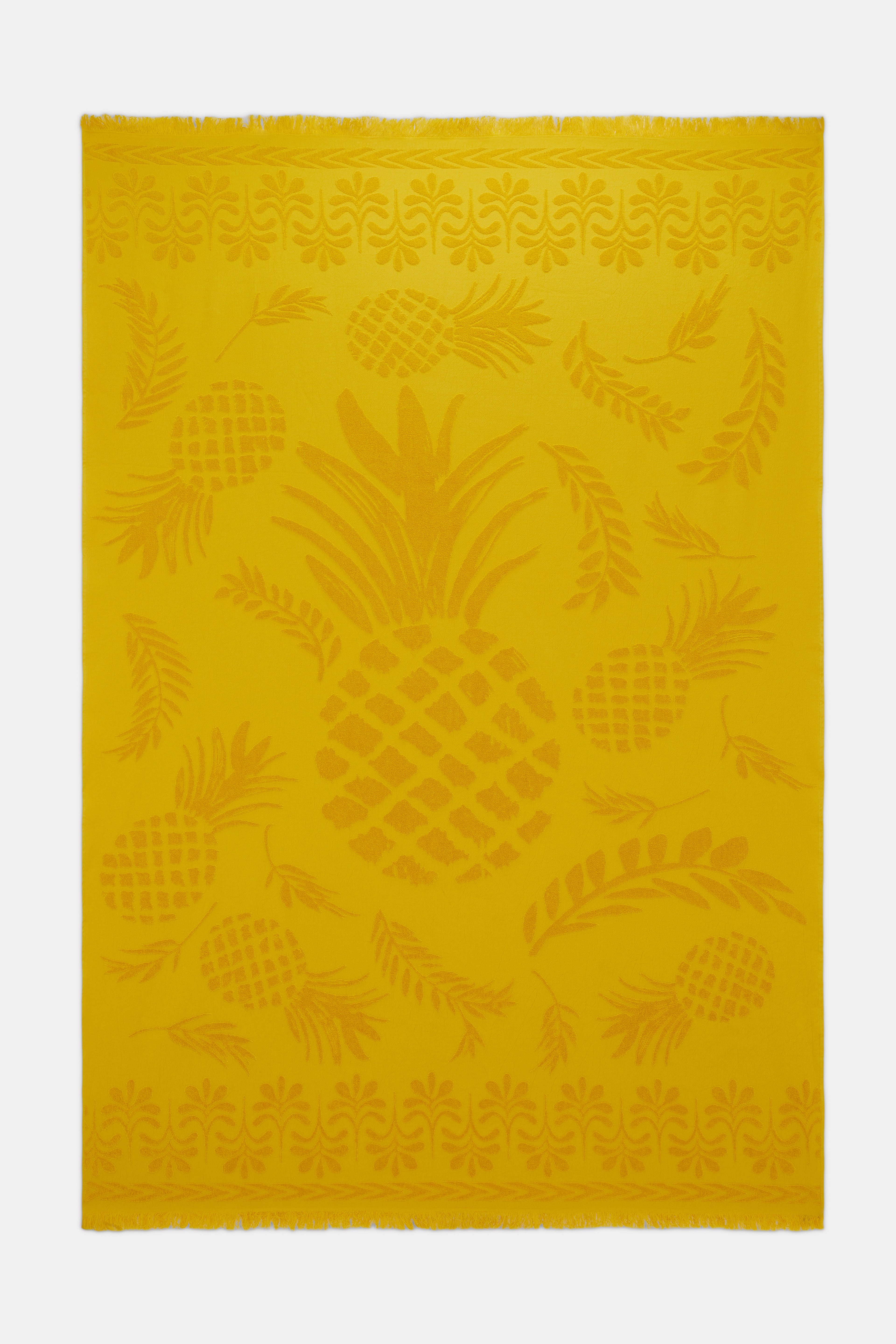 Dorothee Schumacher Cotton towel with woven jacquard pineapple pattern soft yellow