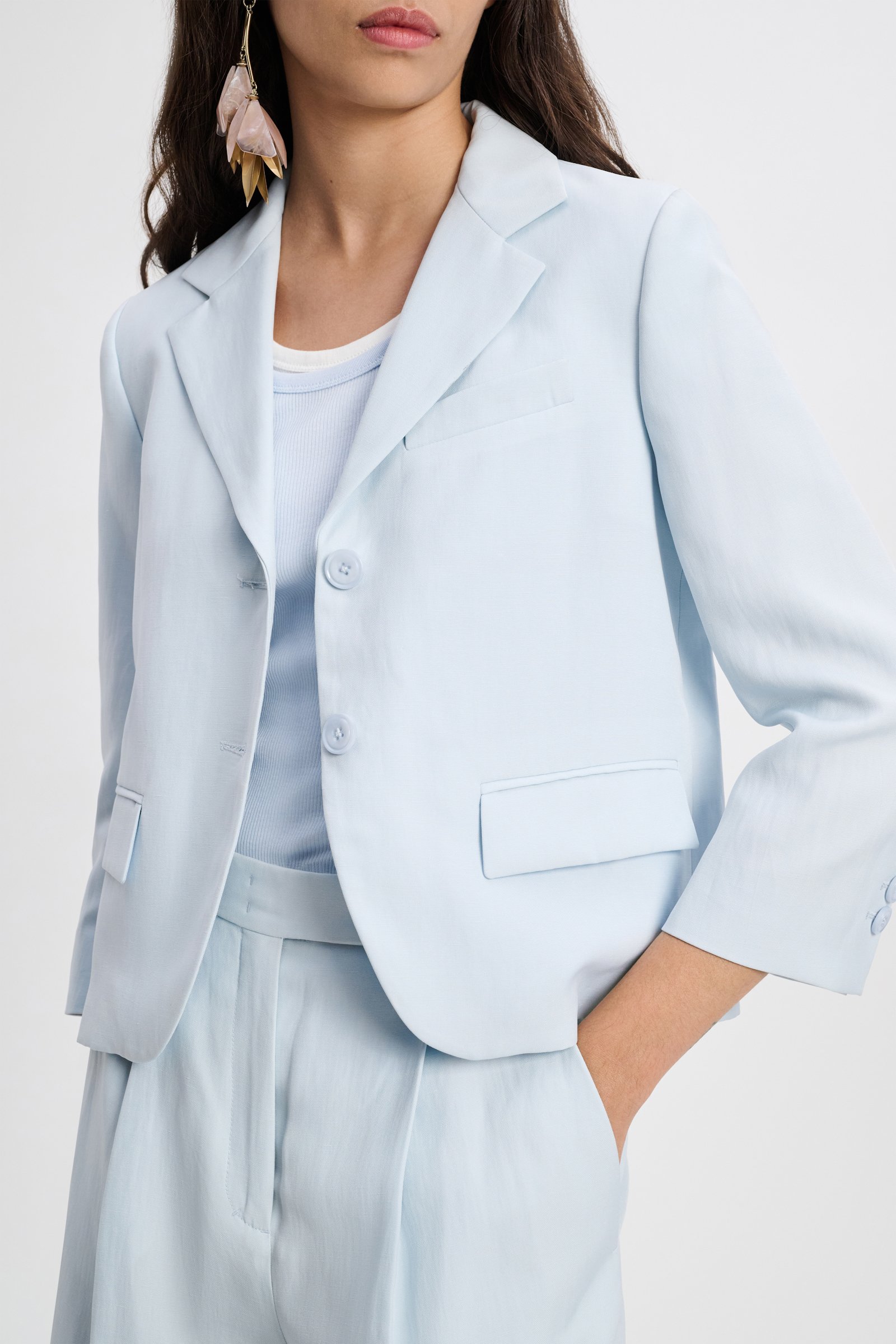 Dorothee Schumacher Linen blend cropped blazer with cropped sleeves soft blue