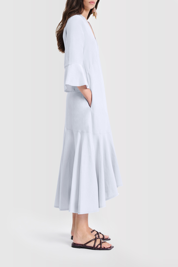 Dorothee Schumacher Kleid aus Leinenmix mit tiefem V-Ausschnitt und Volants soft blue