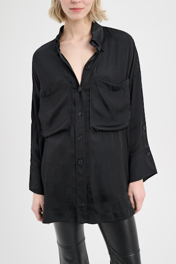 Dorothee Schumacher Oversized shirt in crinkle satin with patch pockets pure black