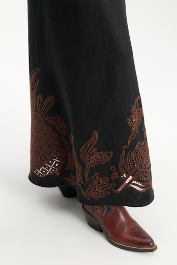 Dorothee Schumacher Linen midi skirt with contrast broderie anglaise pure black