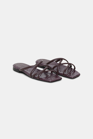 Dorothee Schumacher Square toe flat strappy sandals shimmering lilac