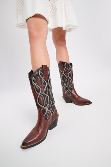 Dorothee Schumacher Embroidered cowboy boots dark brown/coffee