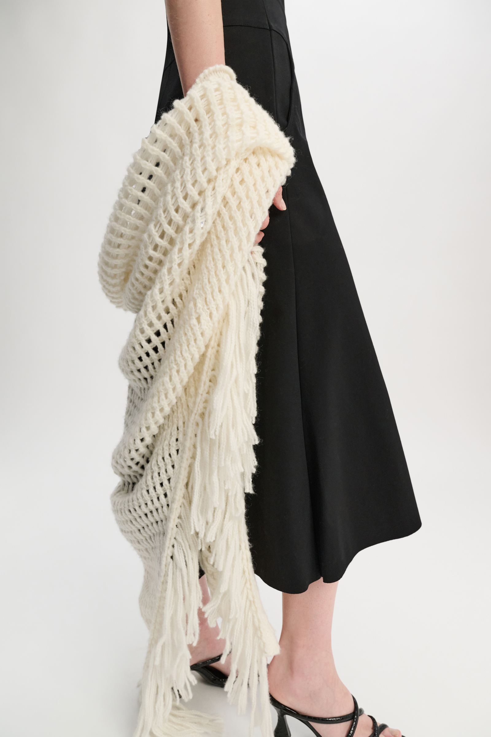 Dorothee Schumacher Poncho aus Merino und Kaschmir mit Fransen orchid white