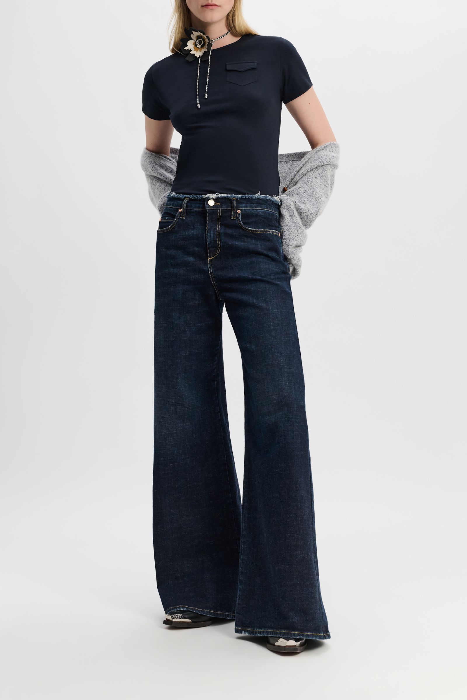 Dorothee Schumacher Round neck T-shirt with mini Western flap pocket true navy