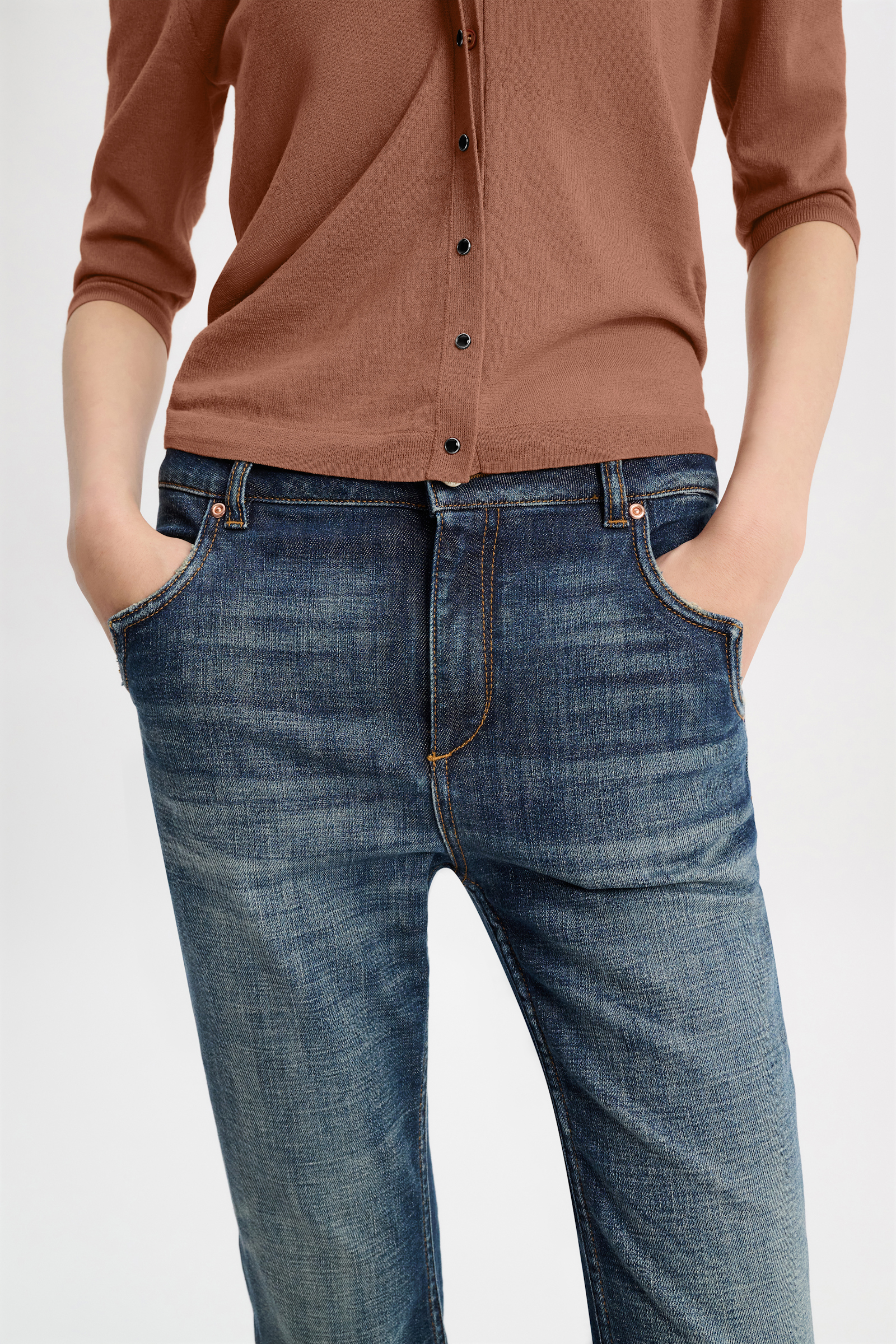 Dorothee Schumacher Long Flared Jeans mit Westerndetails denim blue