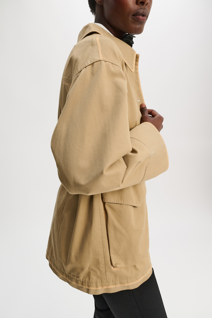 Dorothee Schumacher Hemdjacke mit abnehmbarem Ledergürtel medium beige