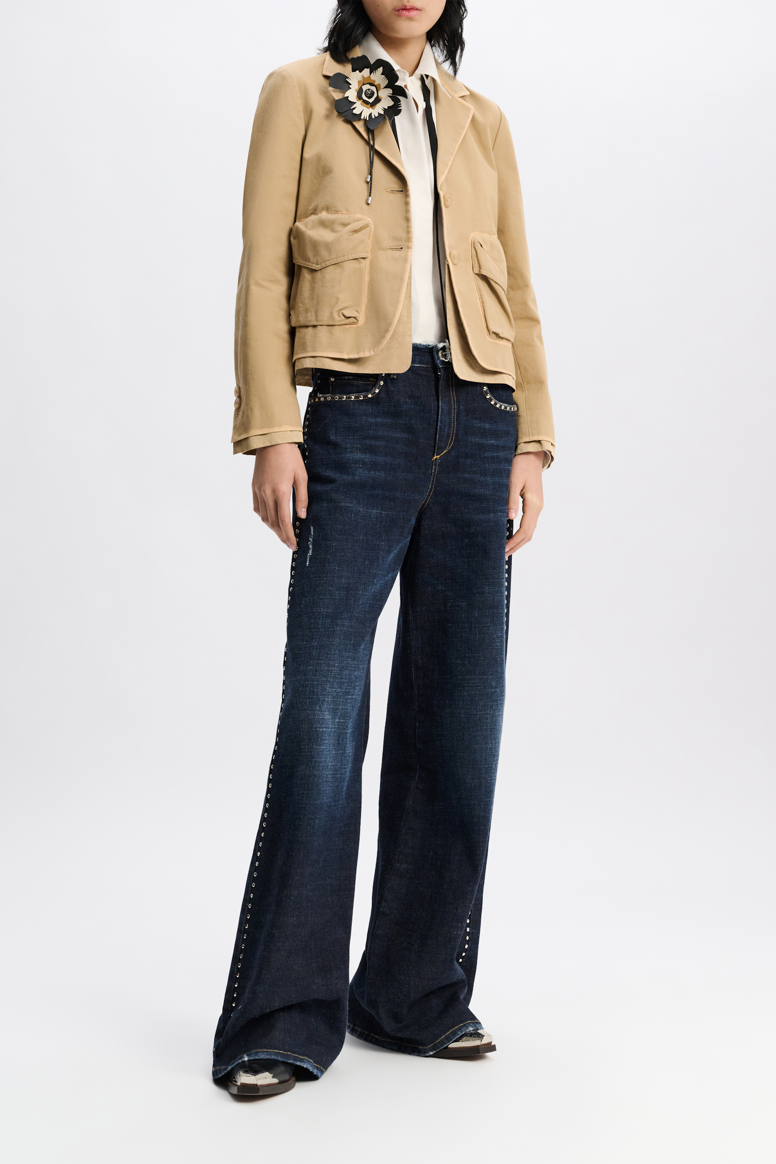 Dorothee Schumacher Cropped cotton blazer with painted edges medium beige