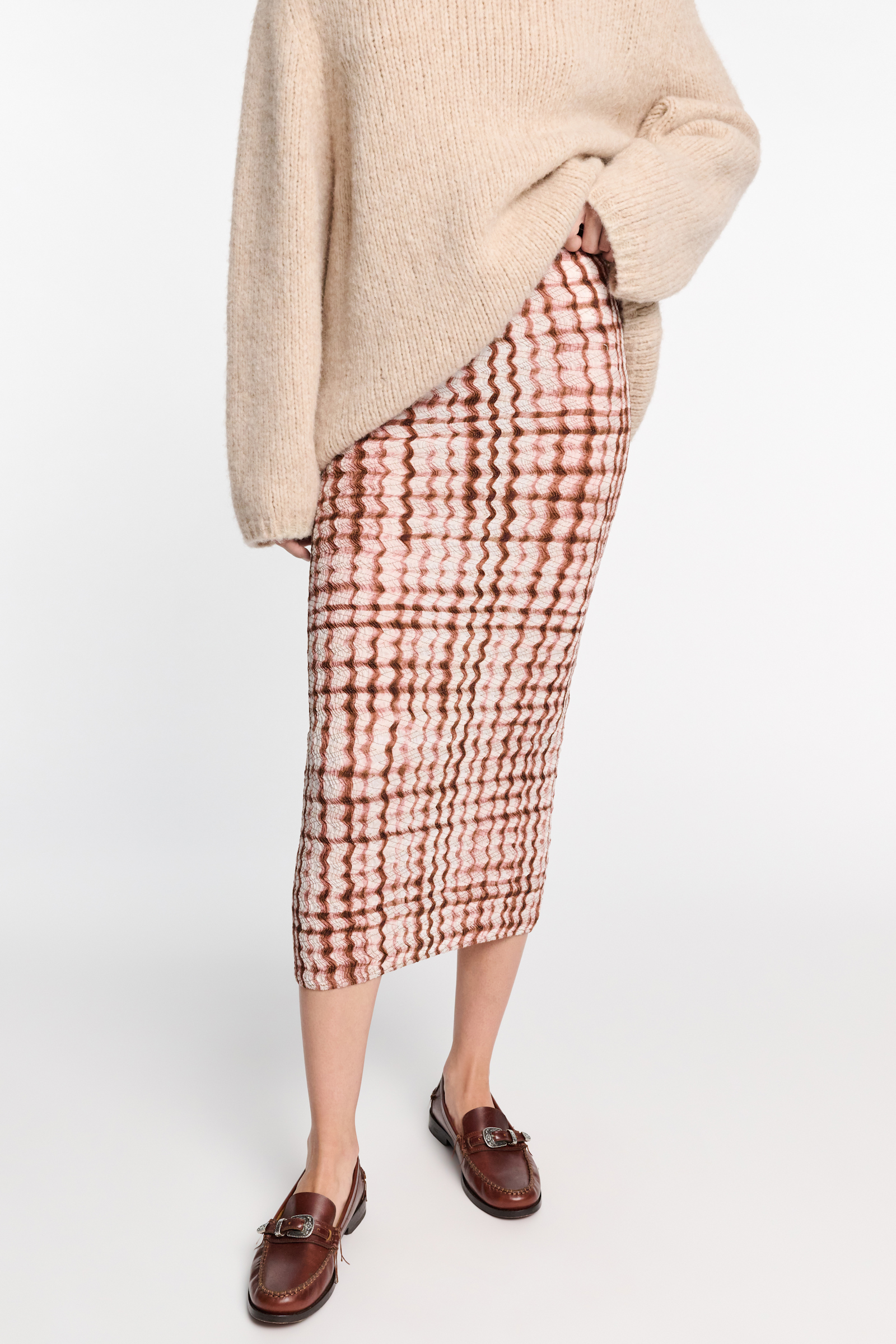 Dorothee Schumacher Silk-viscose plaid pencil skirt with allover smocking brown and rose check