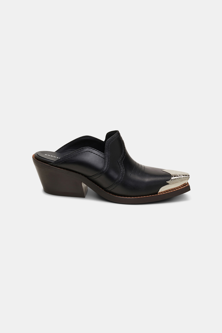 Dorothee Schumacher Calfskin mules with Western toe cap pure black