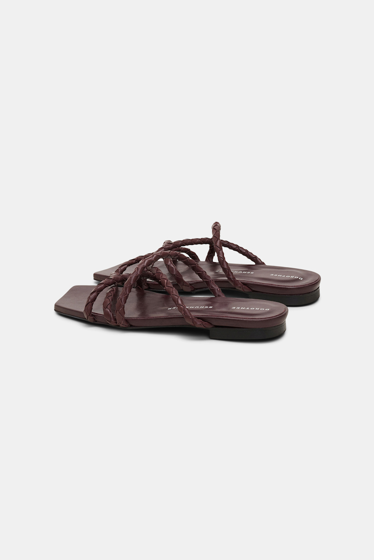 Dorothee Schumacher Woven calfskin flat sandals bordeaux