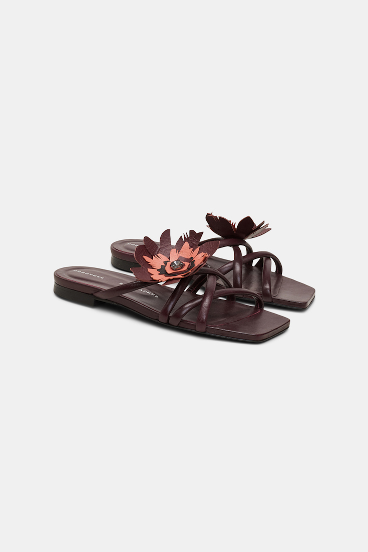 Dorothee Schumacher Square toe flat sandals with removable leather flower bordeaux