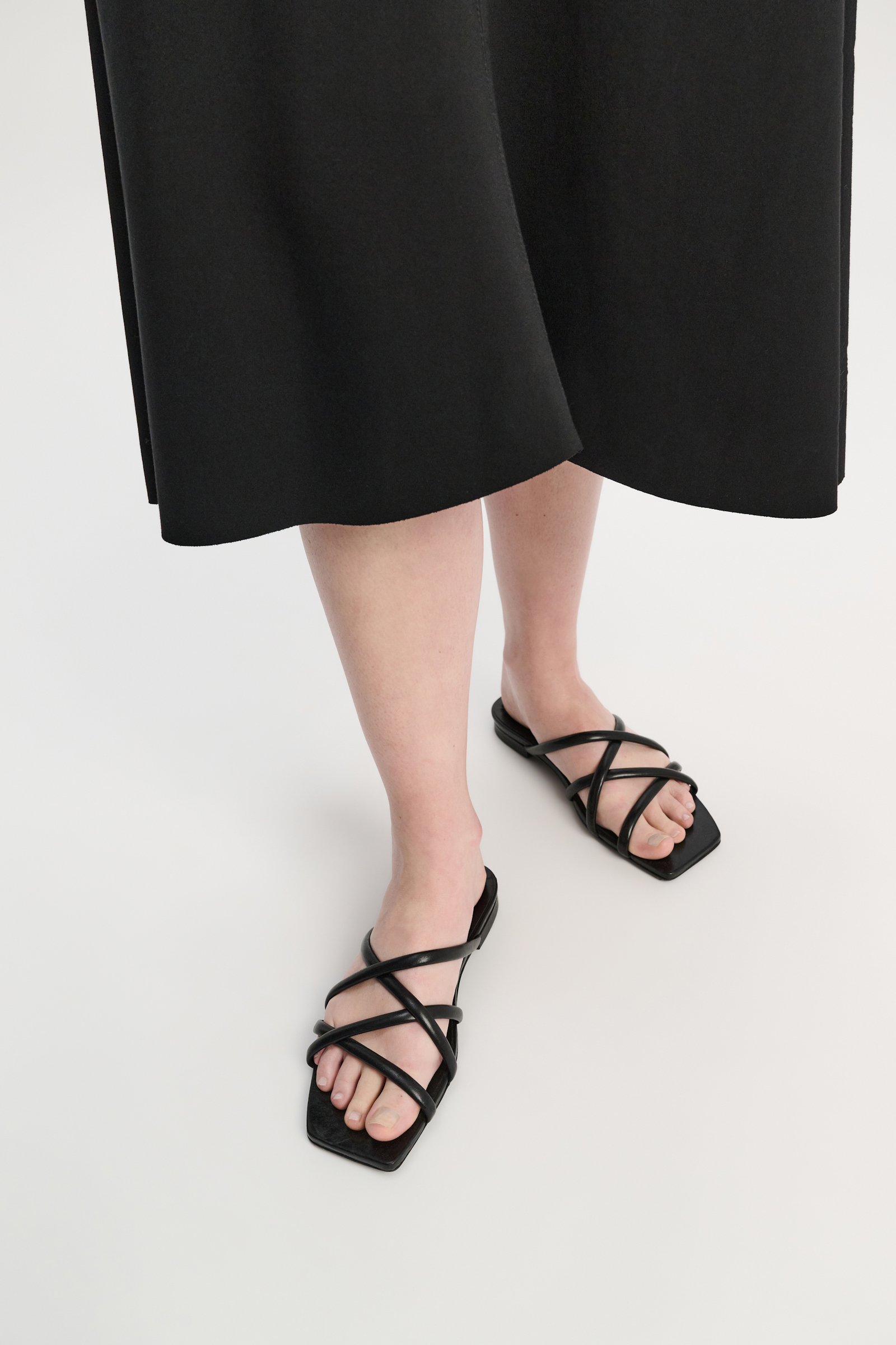 Dorothee Schumacher Square toe flat sandals with removable leather flower pure black