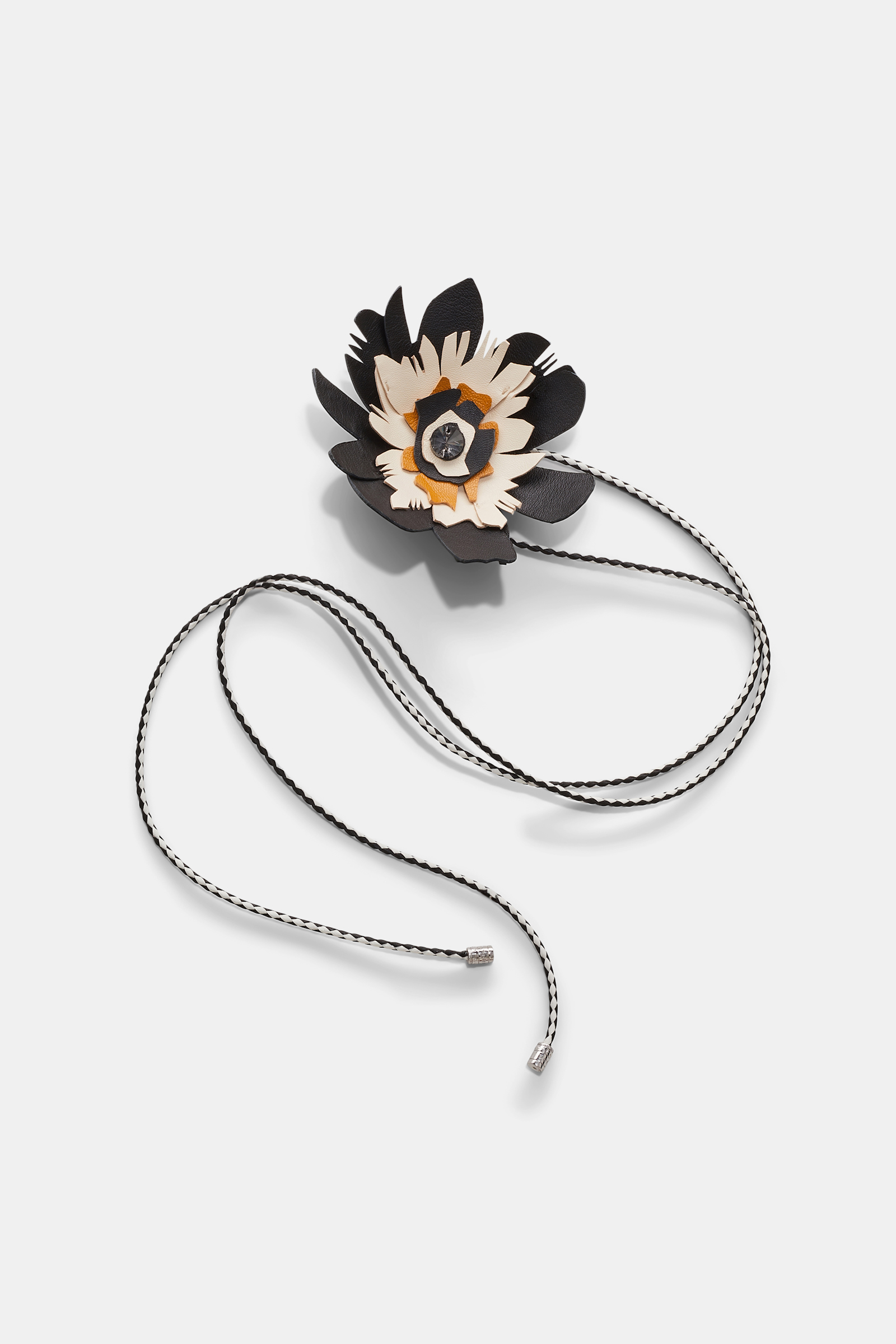 Dorothee Schumacher Kette zum Wickeln mit kleiner Leder-Blume black & white