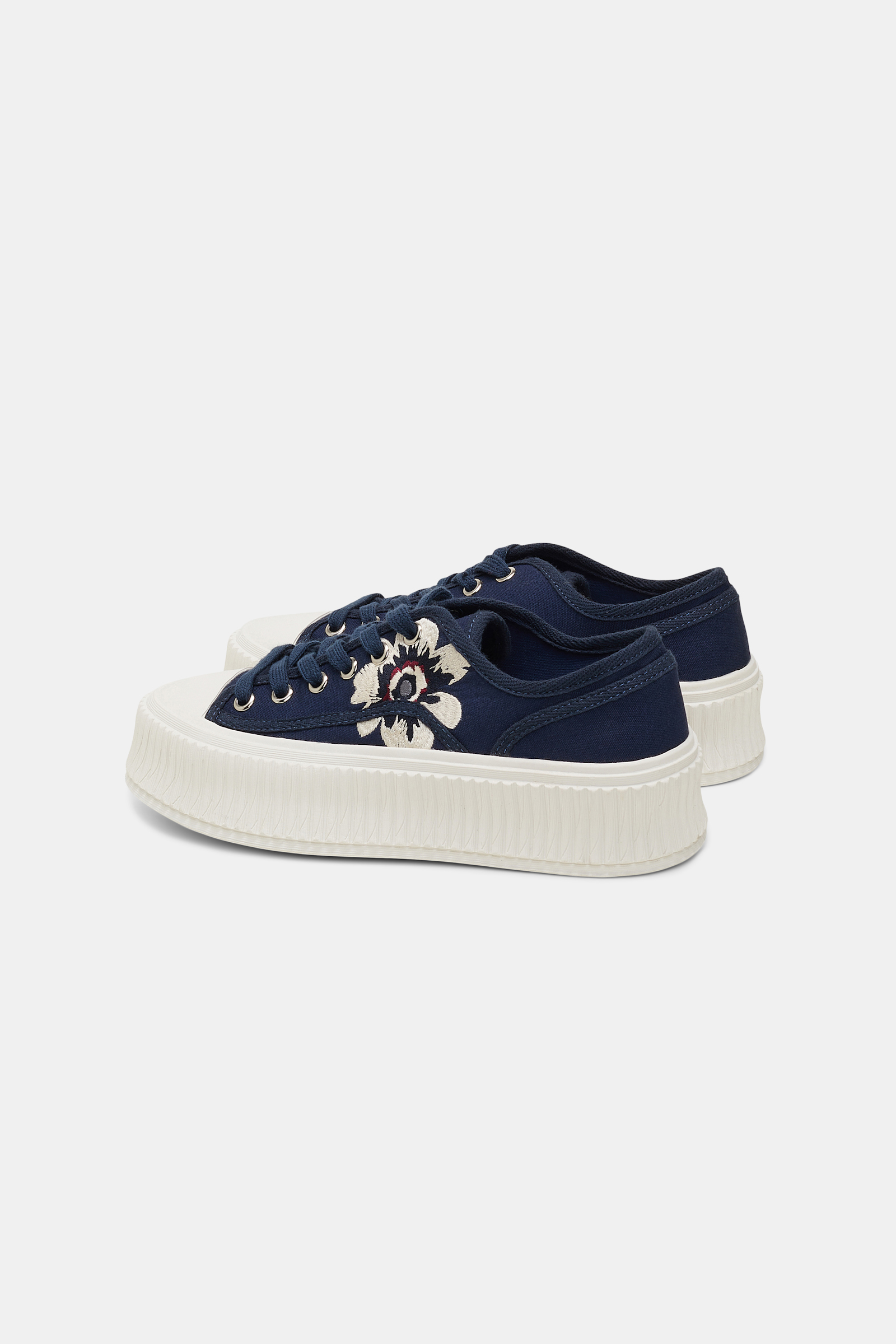 Dorothee Schumacher Platform Sneakers mit floraler Embroidery dark navy with embroidery