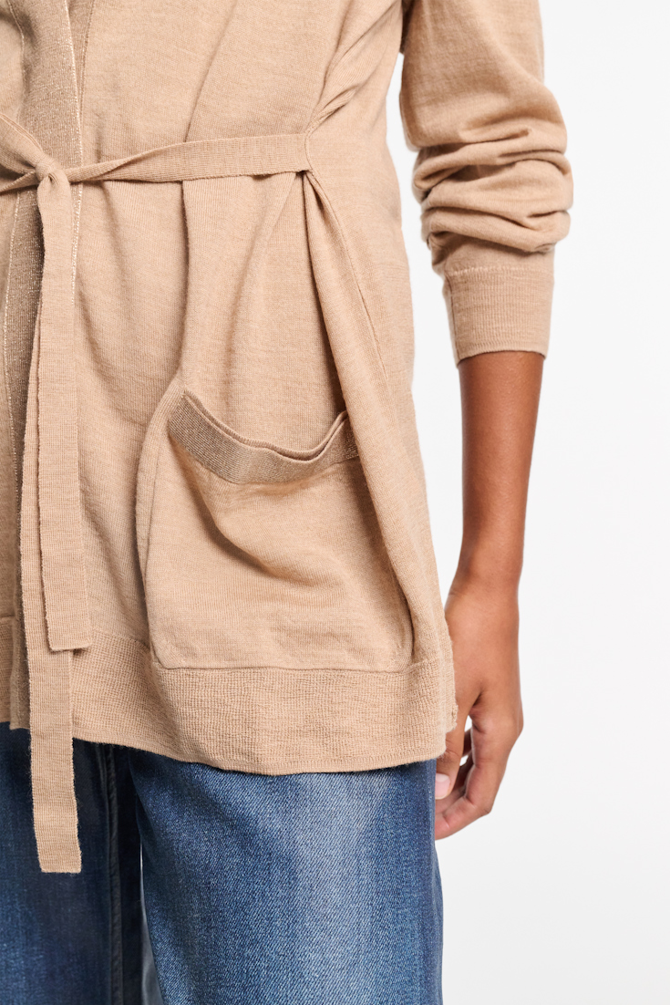 Dorothee Schumacher Langer Cardigan aus Merino mit Gürtelbändern und Folienprint camel
