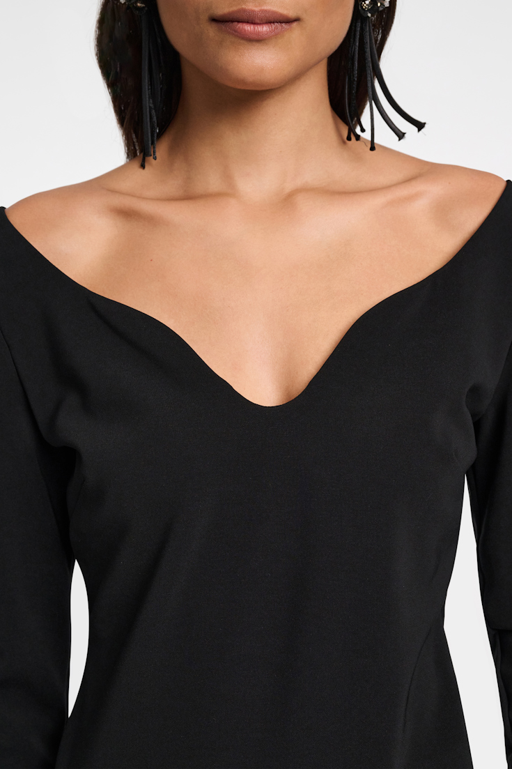 Dorothee Schumacher Oberteil mit verstärktem, abgerundetem V-Ausschnitt deep black