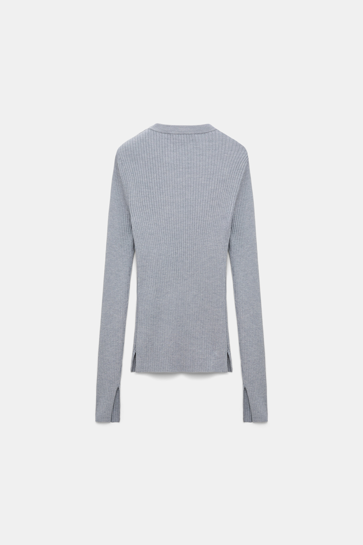 Dorothee Schumacher Pullover aus Wolle-Seide Mix mit goldenen Knöpfen grey melange