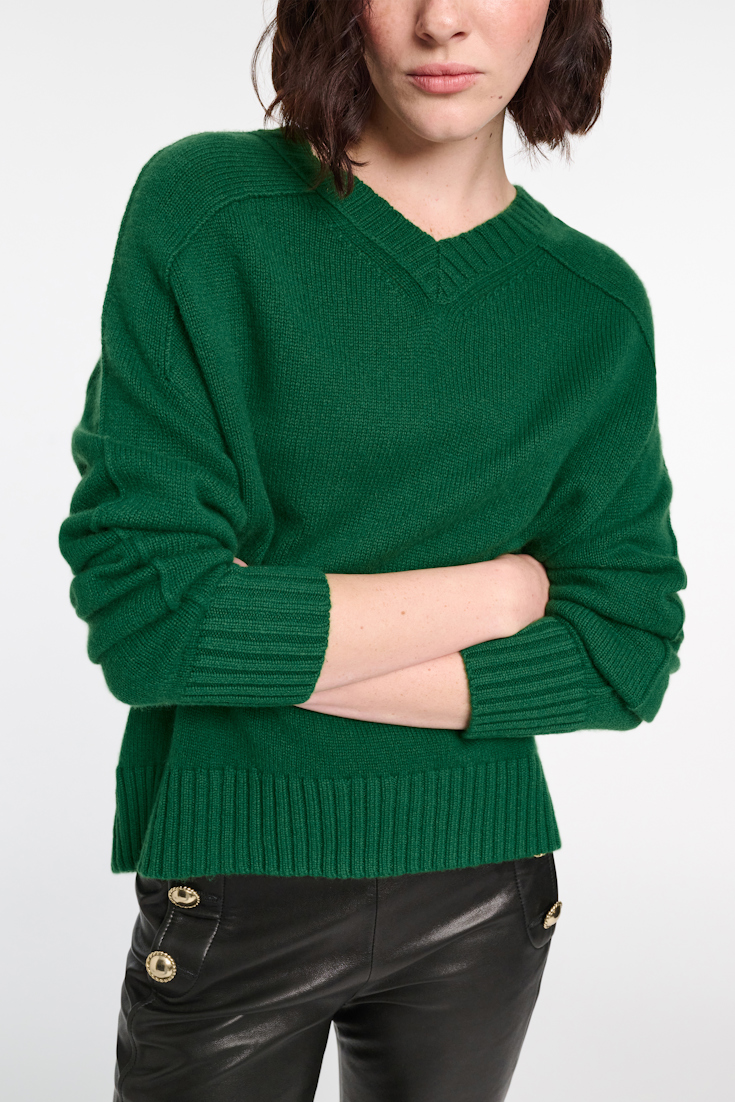 Dorothee Schumacher Merino-cashmere V-neck pullover dark green