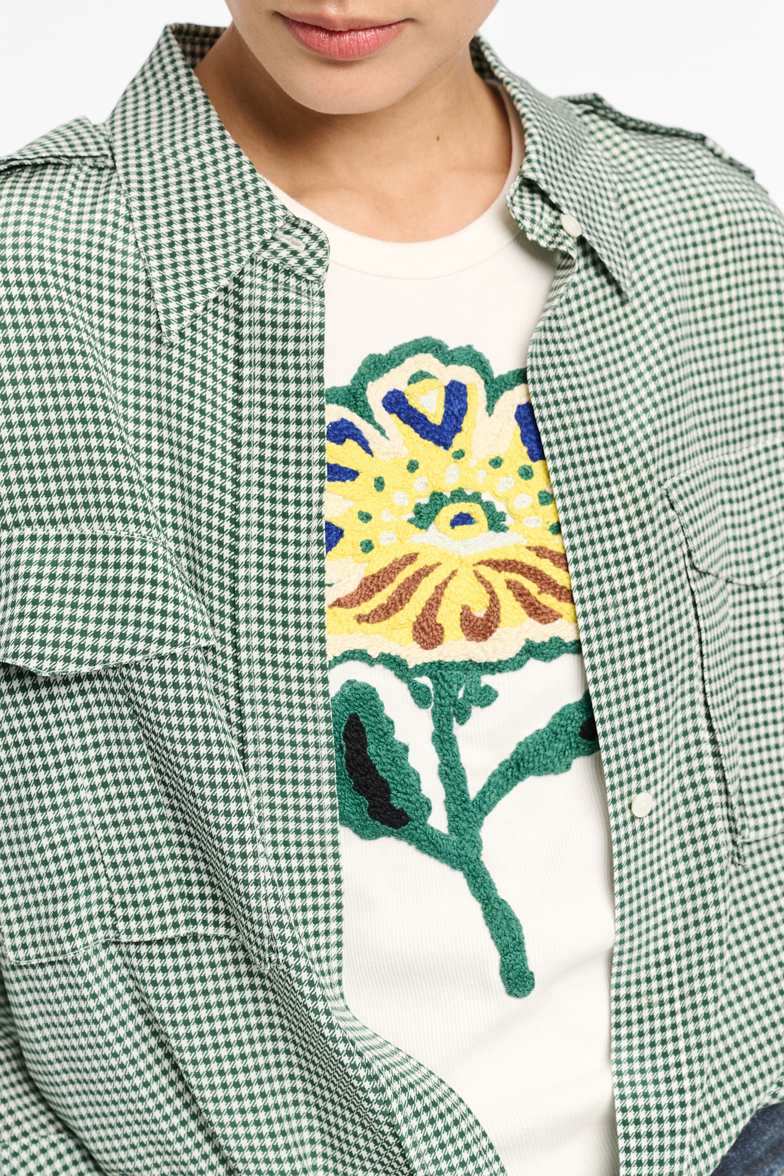 Dorothee Schumacher Geripptes Shirt mit  Blumenstickerei light yellow