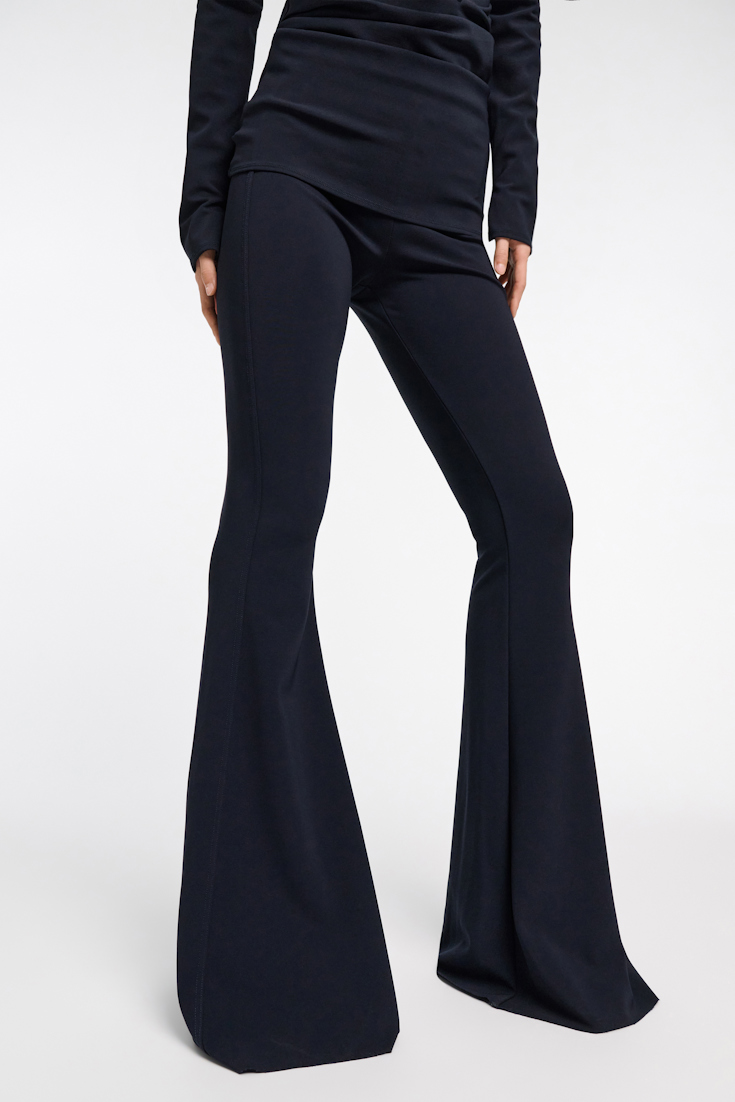 Dorothee Schumacher Schmale Hose mit ausgestelltem Bein dark navy
