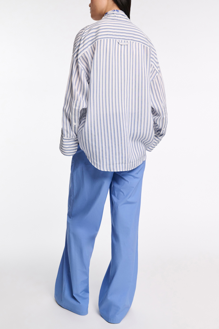 Dorothee Schumacher Oversized Hemd mit aufgesetzten Taschen blue shadow stripe