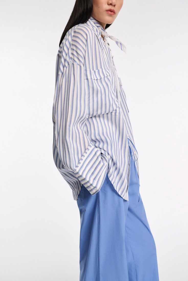 Dorothee Schumacher Oversized Hemd mit aufgesetzten Taschen blue shadow stripe
