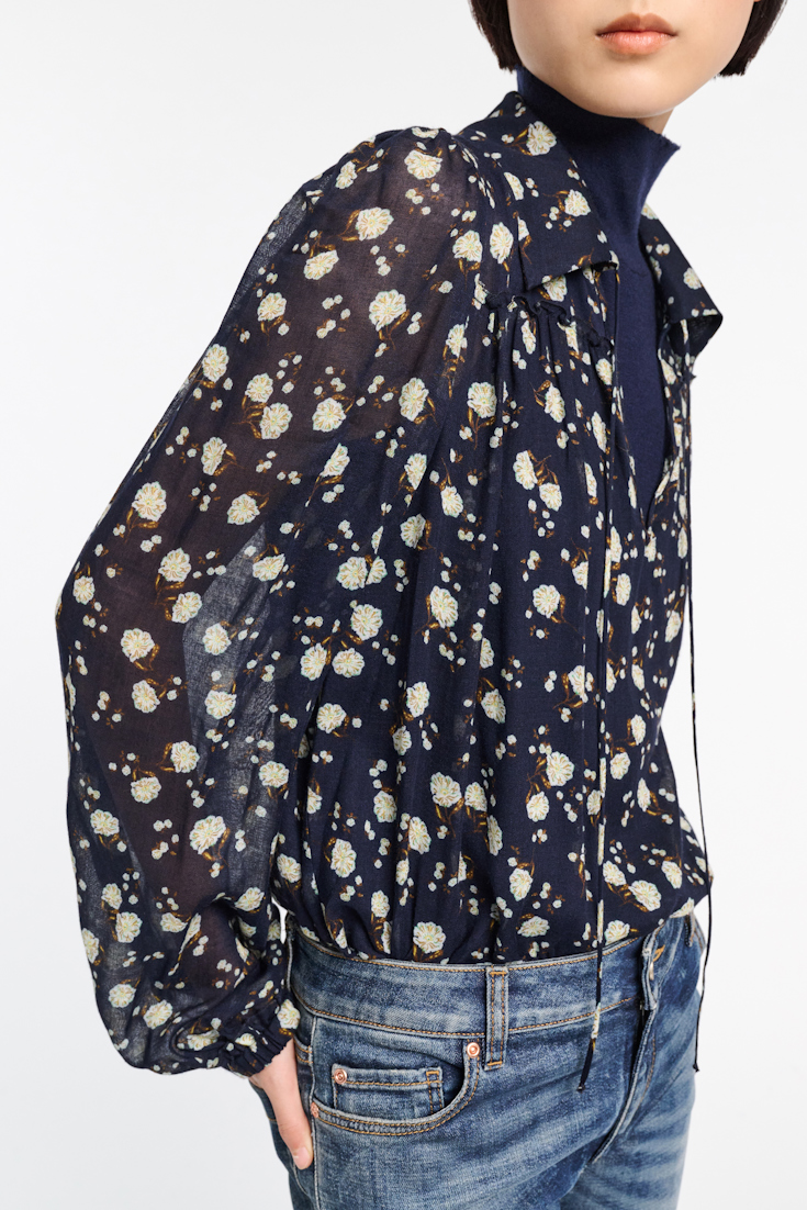 Dorothee Schumacher Micro floral print gauze blouse blue-white flower garden