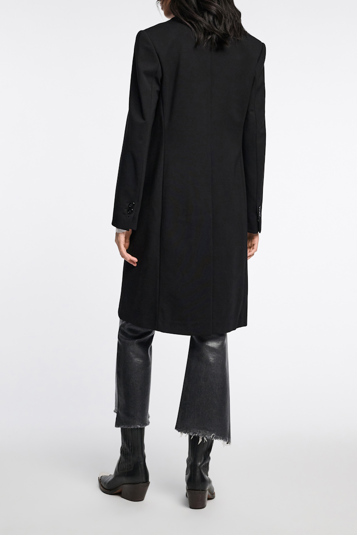 Dorothee Schumacher Indoor coat in Punto Milano pure black