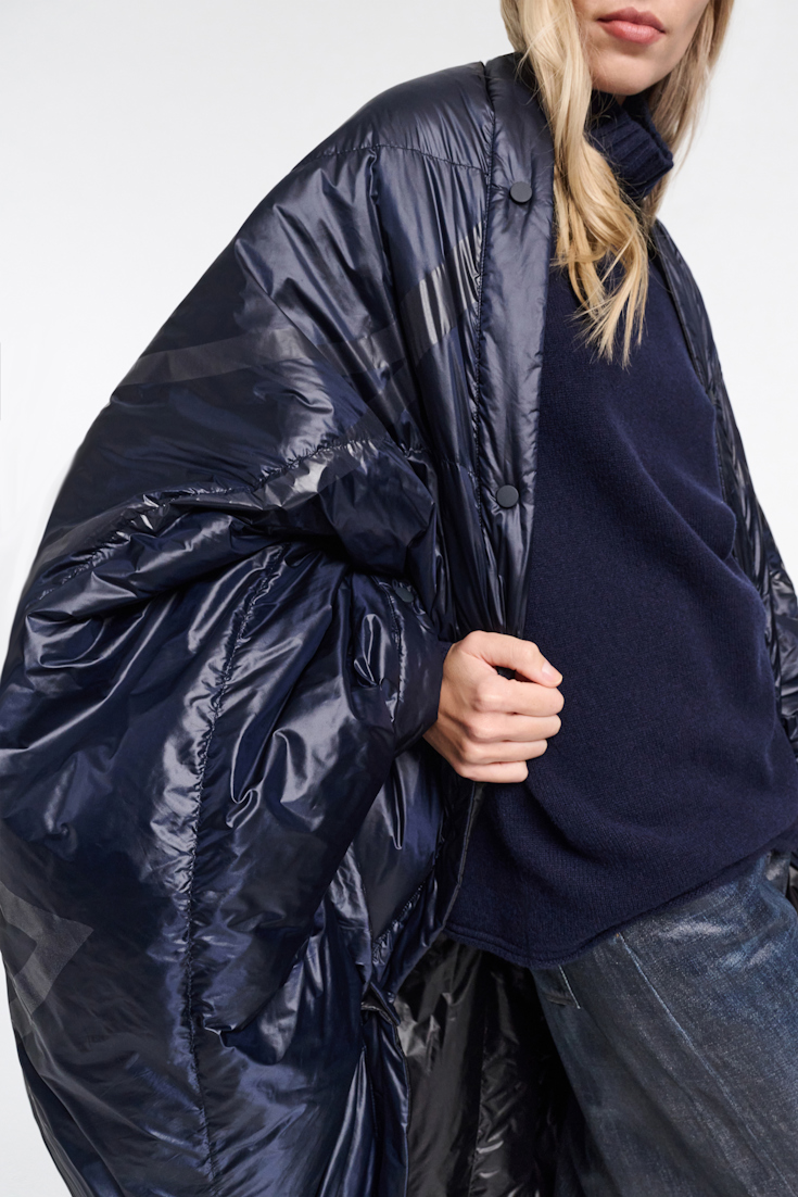 Dorothee Schumacher Nylon cape with reflective "D rose" print dark navy