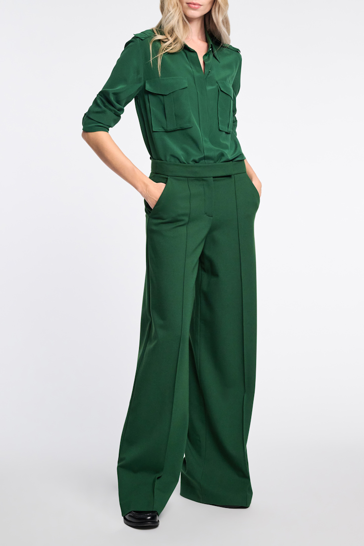 Dorothee Schumacher Seidenbluse aus Crêpe de Chine gras green