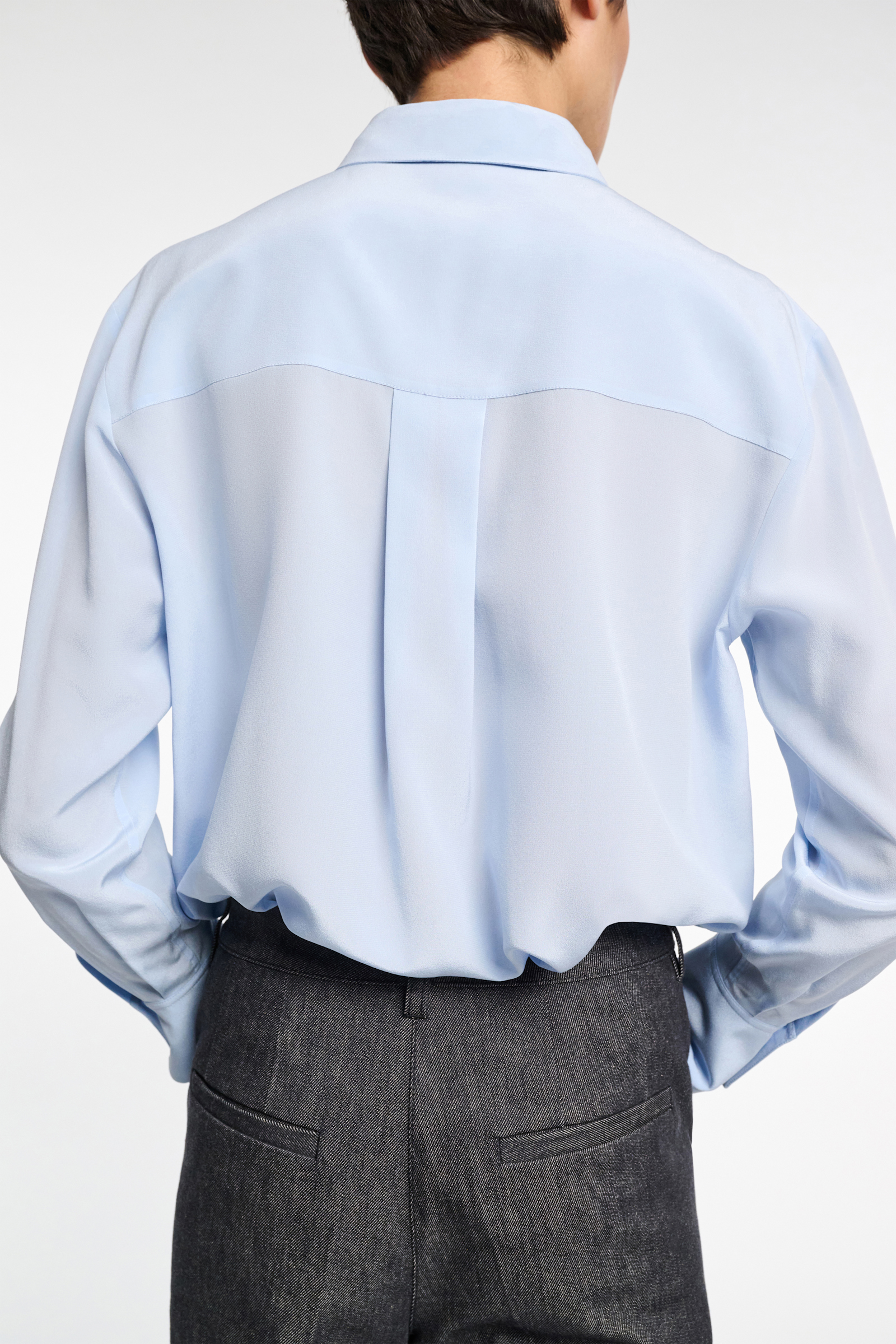 Dorothee Schumacher Seidenbluse aus Crêpe de Chine sky