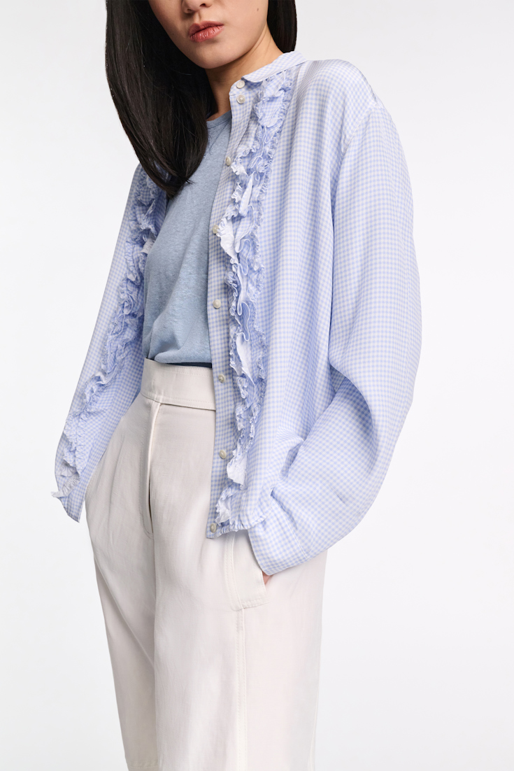 Dorothee Schumacher Blouson-Bluse aus Seide-Viskose Mix mit Vichy-Print blue vichy