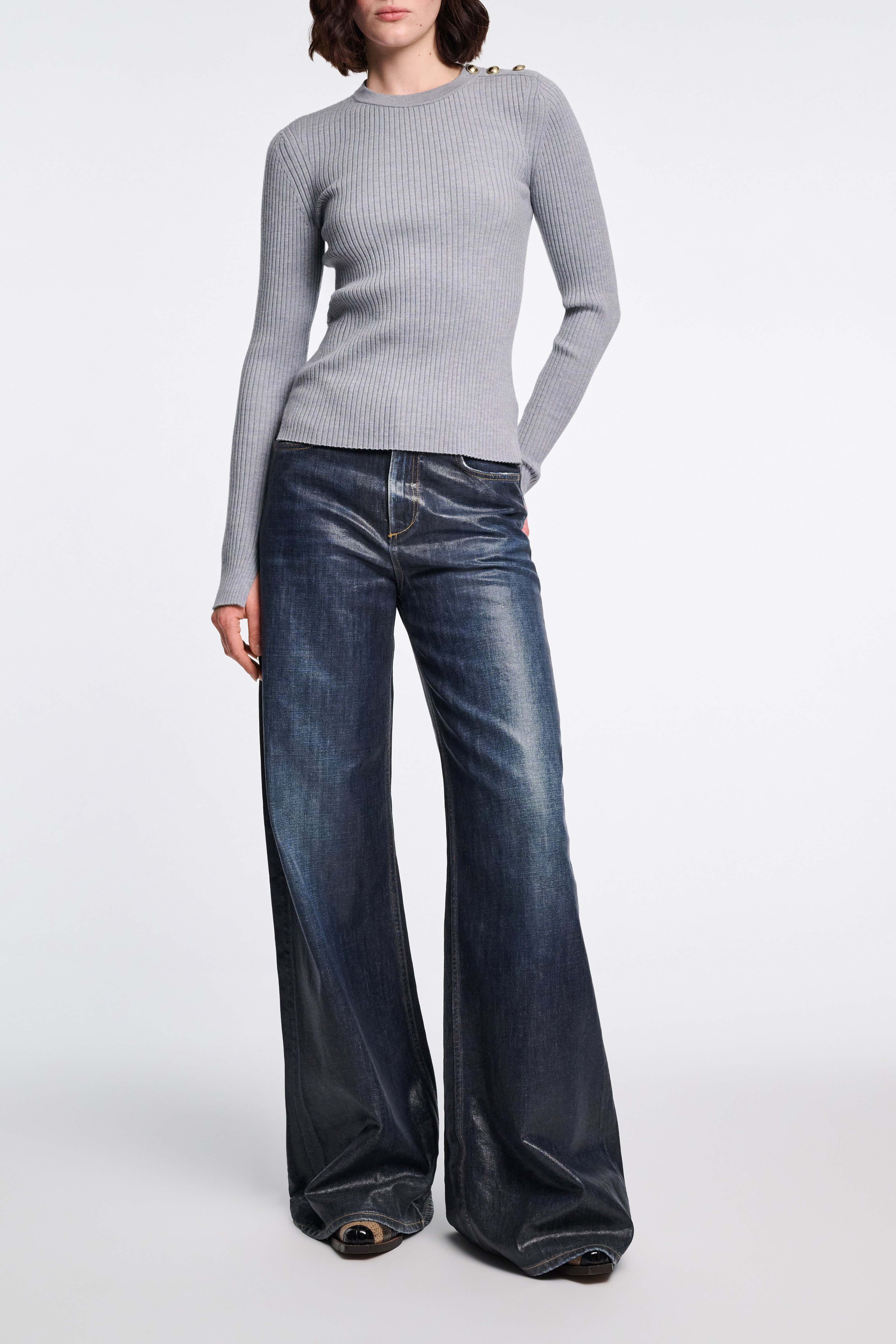 CHELSEA BOOTS