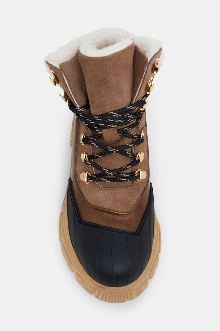 Dorothee Schumacher Gefütterte Boots mit chunky Sohle hazelnut brown