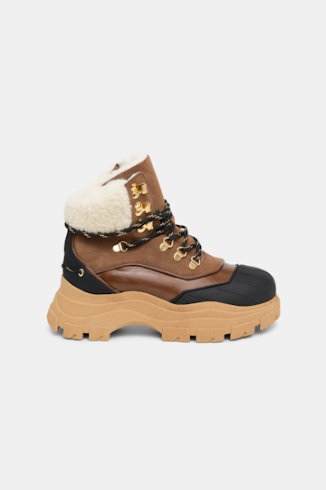 Dorothee Schumacher Duck boots with sheepskin lining hazelnut brown