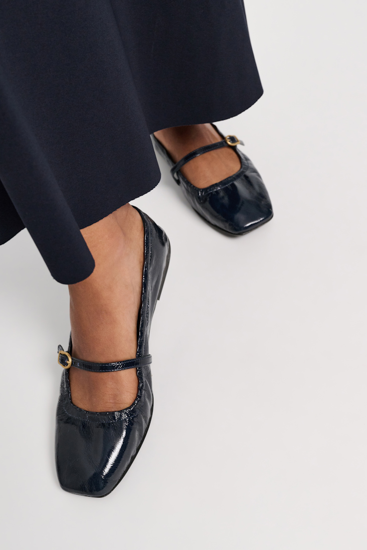 Dorothee Schumacher Elastische Ballerinas mit Signature-Schließe blue night