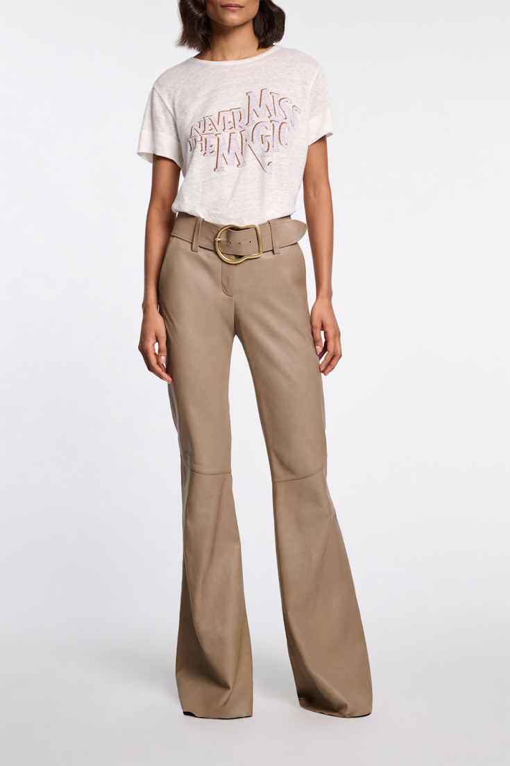 Dorothee Schumacher T-Shirt mit NEVER MISS THE MAGIC Print magic rose