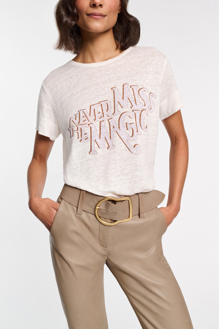 Dorothee Schumacher T-Shirt mit NEVER MISS THE MAGIC Print magic rose