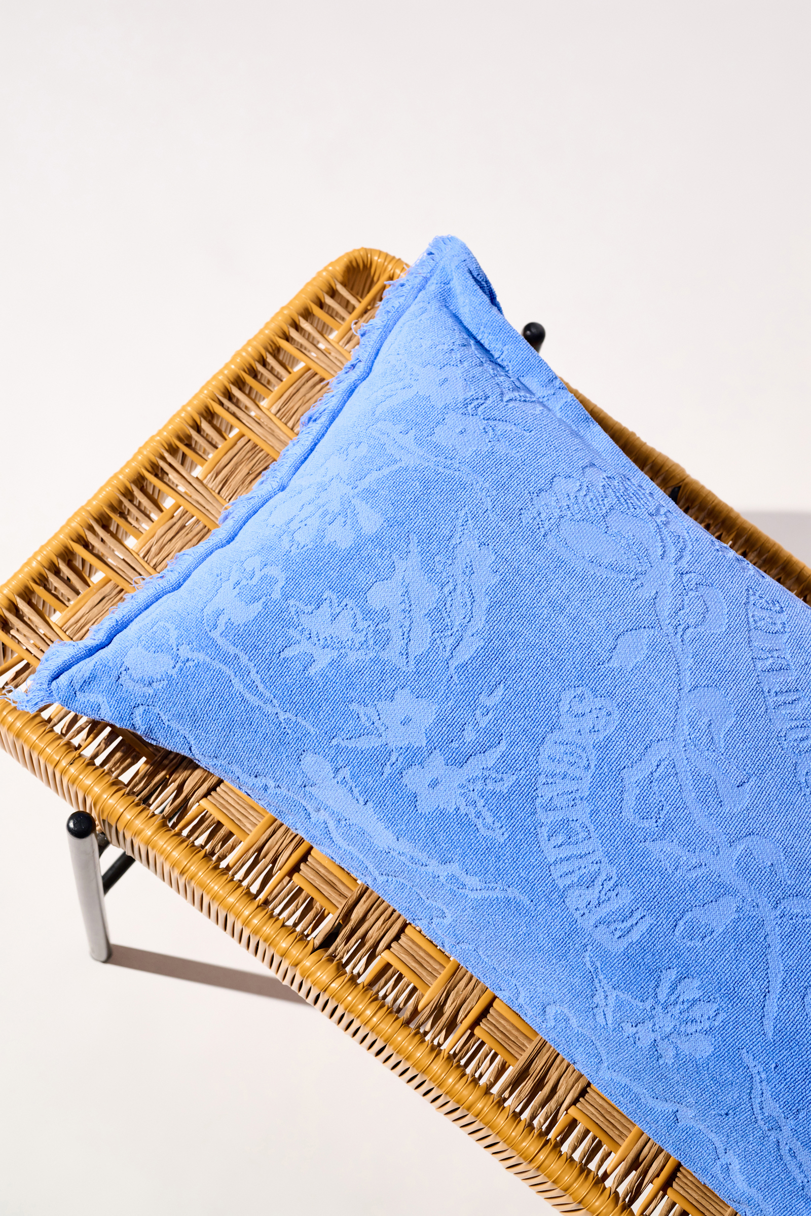 Dorothee Schumacher Kissen mit floralem Muster light cornflower