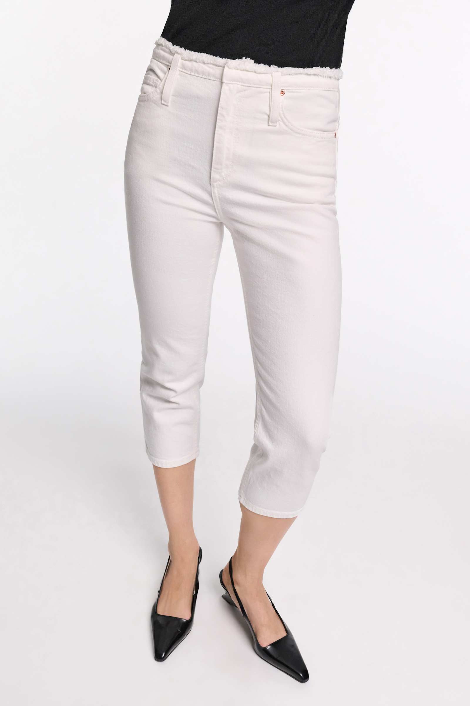Dorothee Schumacher Fitted capri jeans with frayed waist pure white
