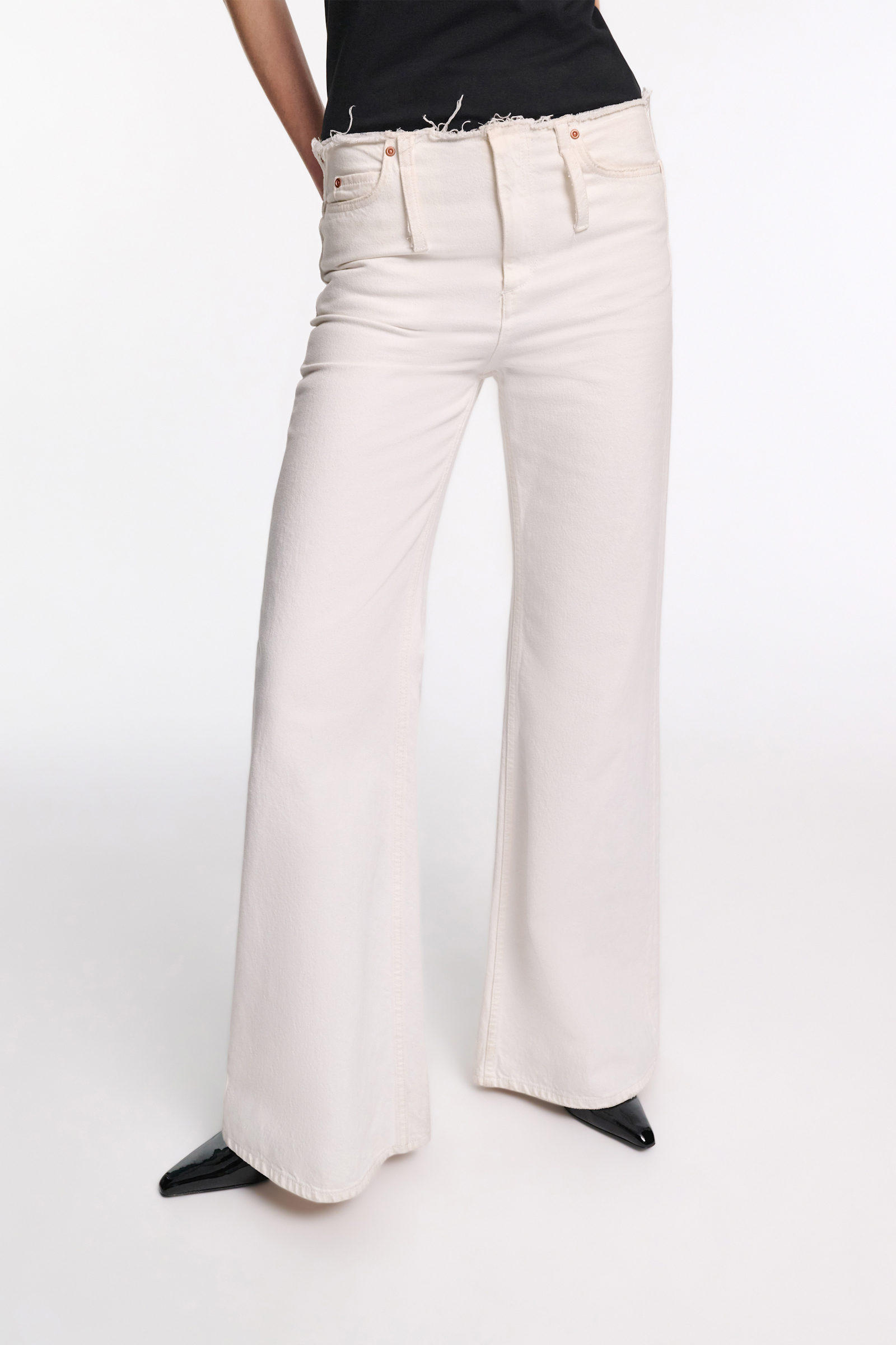 Dorothee Schumacher Wide leg jeans with frayed waist pure white