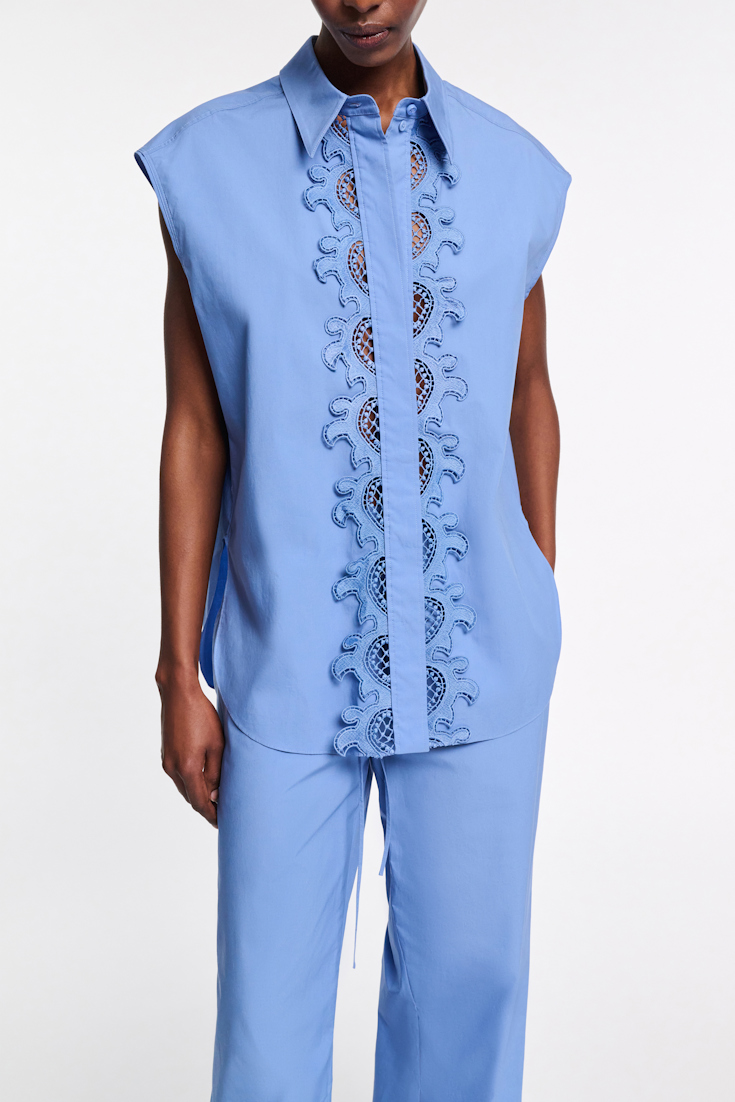 Dorothee Schumacher Sleeveless cotton poplin shirt with lace azure blue