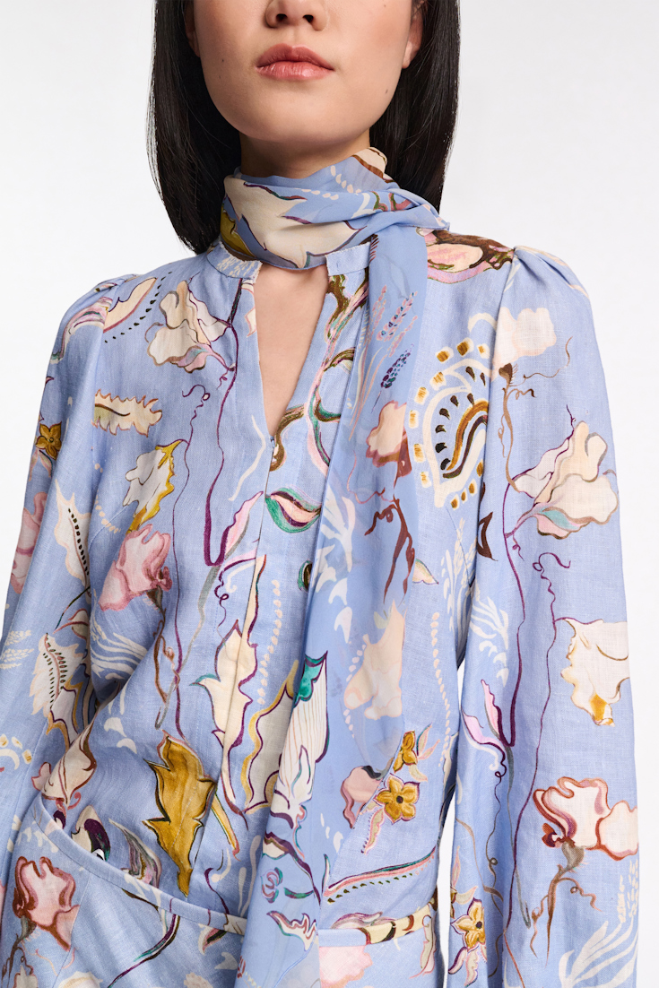 Dorothee Schumacher Bluse aus Leinen mit Signature-Print wicked flower blue