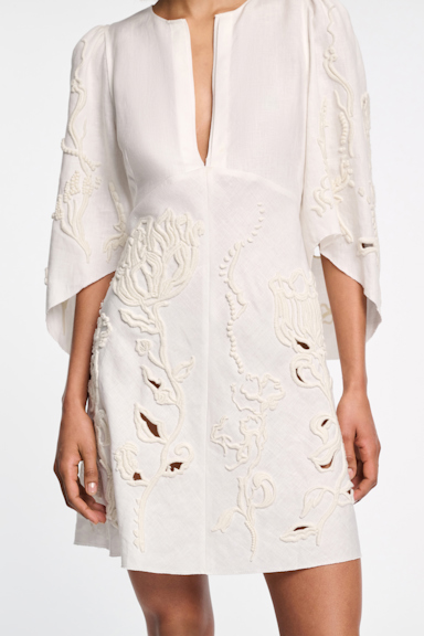 Dorothee Schumacher Kurzes Kleid aus besticktem Leinen camellia white