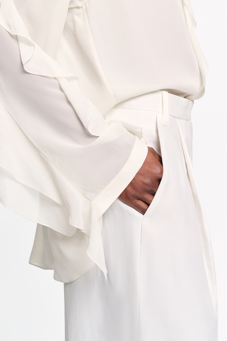 Dorothee Schumacher Bluse mit Volants shadow white